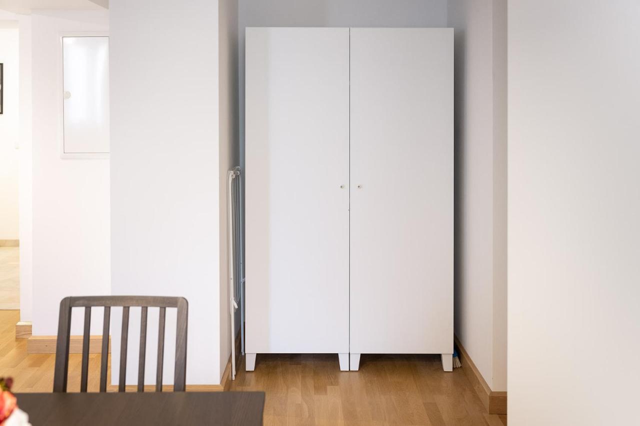 Marienplatz 2 Bedrooms Living Kitchen * Munique