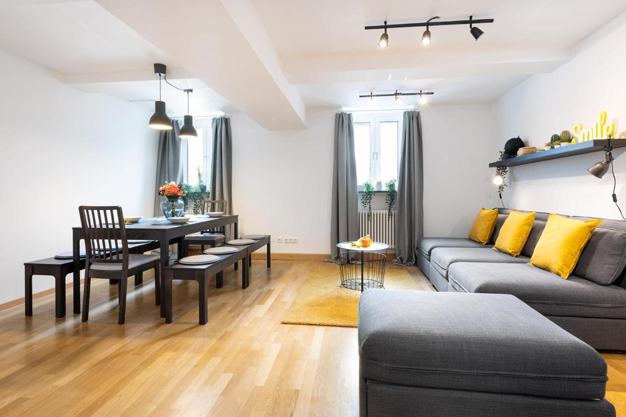 Apartamento Marienplatz 2 Bedrooms Living Kitchen Munique